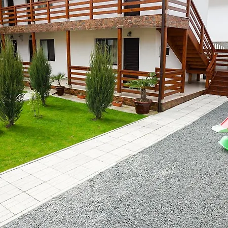 ゲストハウス Casa Florenta 3*